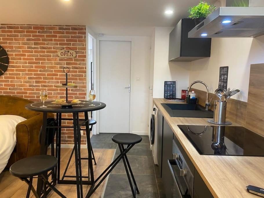 L'Atelier D'Emilie Appartement Bessines Buitenkant foto