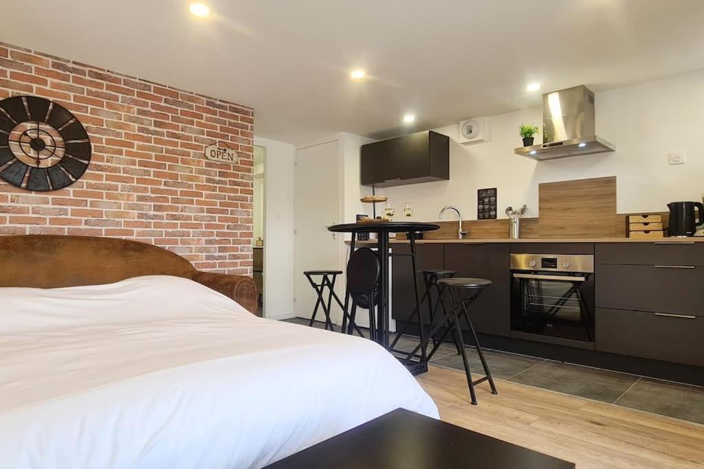 L'Atelier D'Emilie Appartement Bessines Buitenkant foto